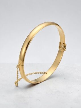 14K Solid Gold 8MM Bangle Bracelet 44.05g | Macy’s | Safety Chain | Fine Jewelry